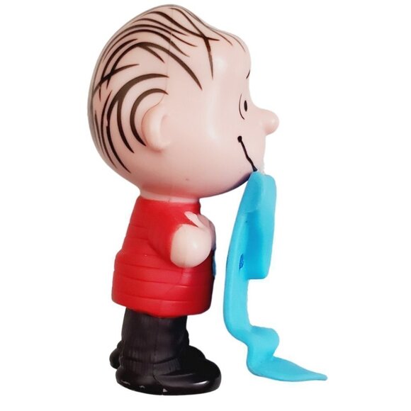Peanuts Movie Linus w/ Spinning Blanket 4" GUC - Picture 2 of 5